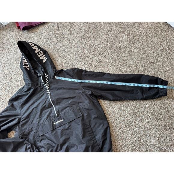 MEMBERS ONLY  1/2 zip Jacket/coat size Lg, Black; Windbreaker, Pullover, Hooded - Picture 4 of 11
